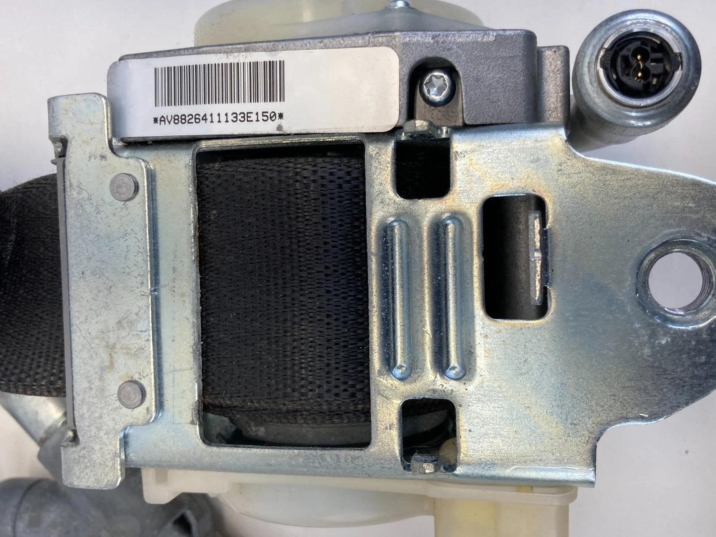 2010-2013 Buick LaCrosse Front Left Driver Seat Belt Retractor OEM