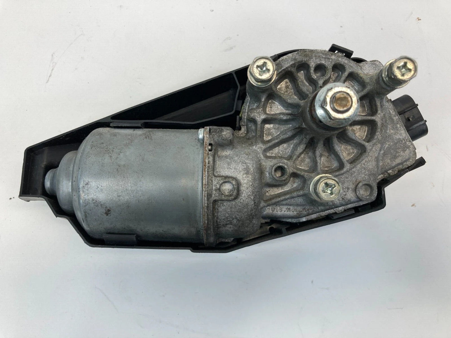 2012-2019 FIAT 500 FRONT WINDSHIELD WIPER MOTOR ASSEMBLY OEM 05182430AA
