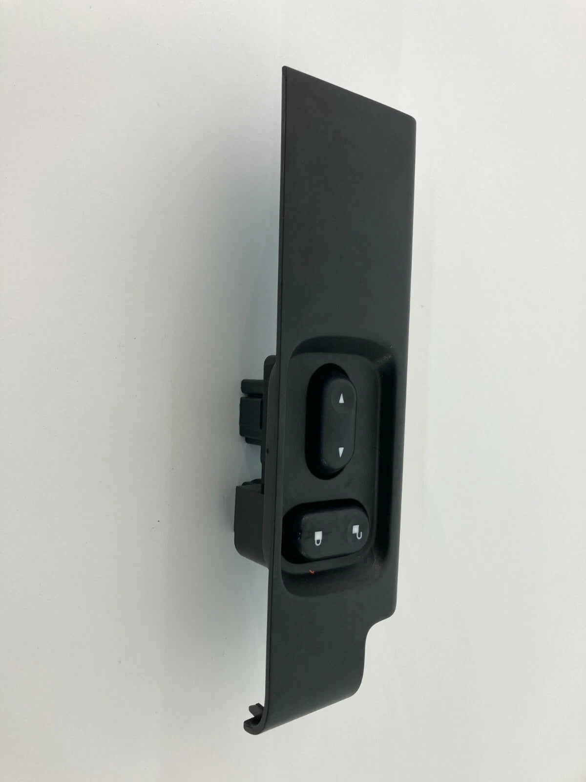 2004 2005 LAND ROVER FRONT RIGHT PASSENGER SIDE WINDOW LOCK BUTTON SWITCH OEM