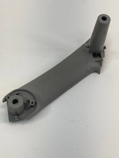 2007-2011 TOYOTA CAMRY FRONT LEFT DRIVER SIDE INNER DOOR PULL HANDLE BRACKET