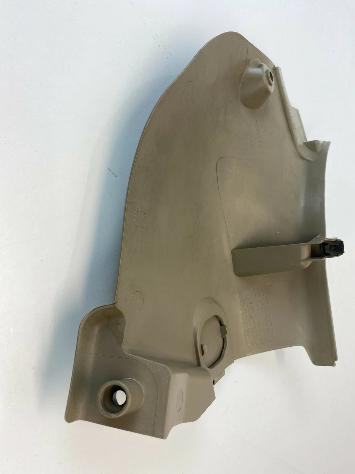 2005-2007 MERCURY MARINER FR RIGHT KICK ACCESS COWL PANEL TRIM OEM 5L847802348AA