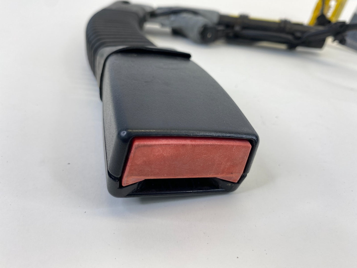 2003-2006 Range Rover Front Right Passenger Side Seat Belt Buckle FR RH OEM