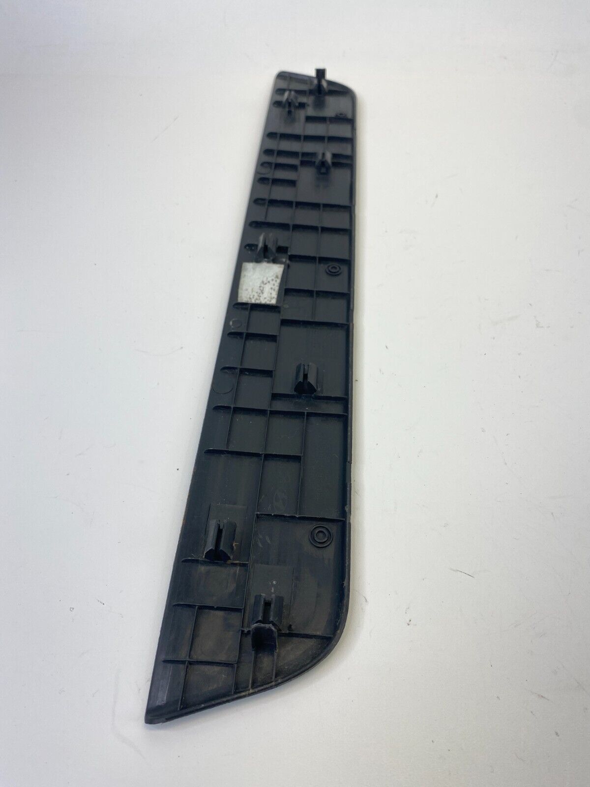 2011-2016 Hyundai Elantra Front Left Door Scuff Plate Step Trim 85872-3Y000 OEM