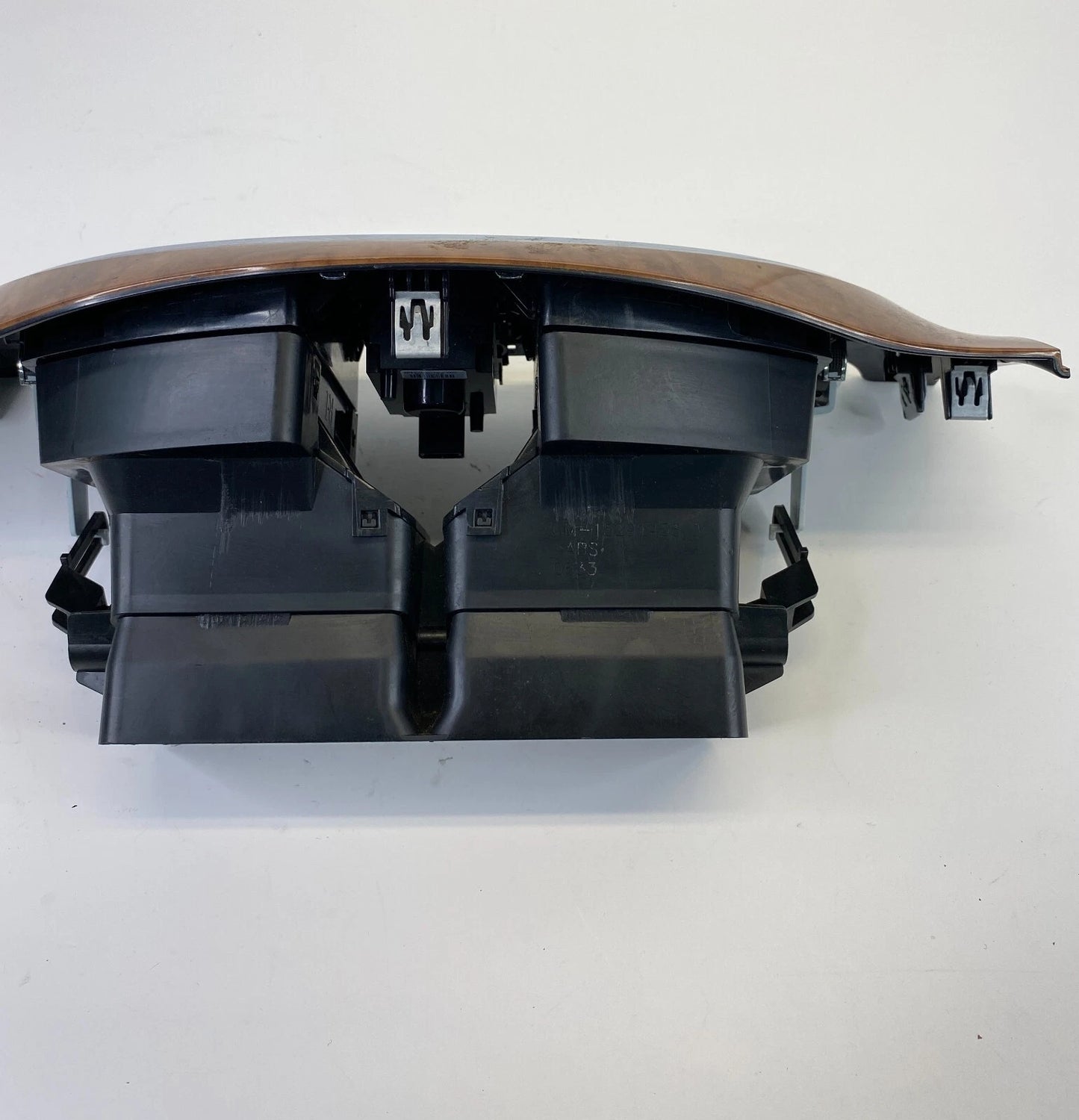 2008-2012 BUICK ENCLAVE CENTER DASH TRIM BEZEL W CLOCK& AIR VENT GRILLE 25913302