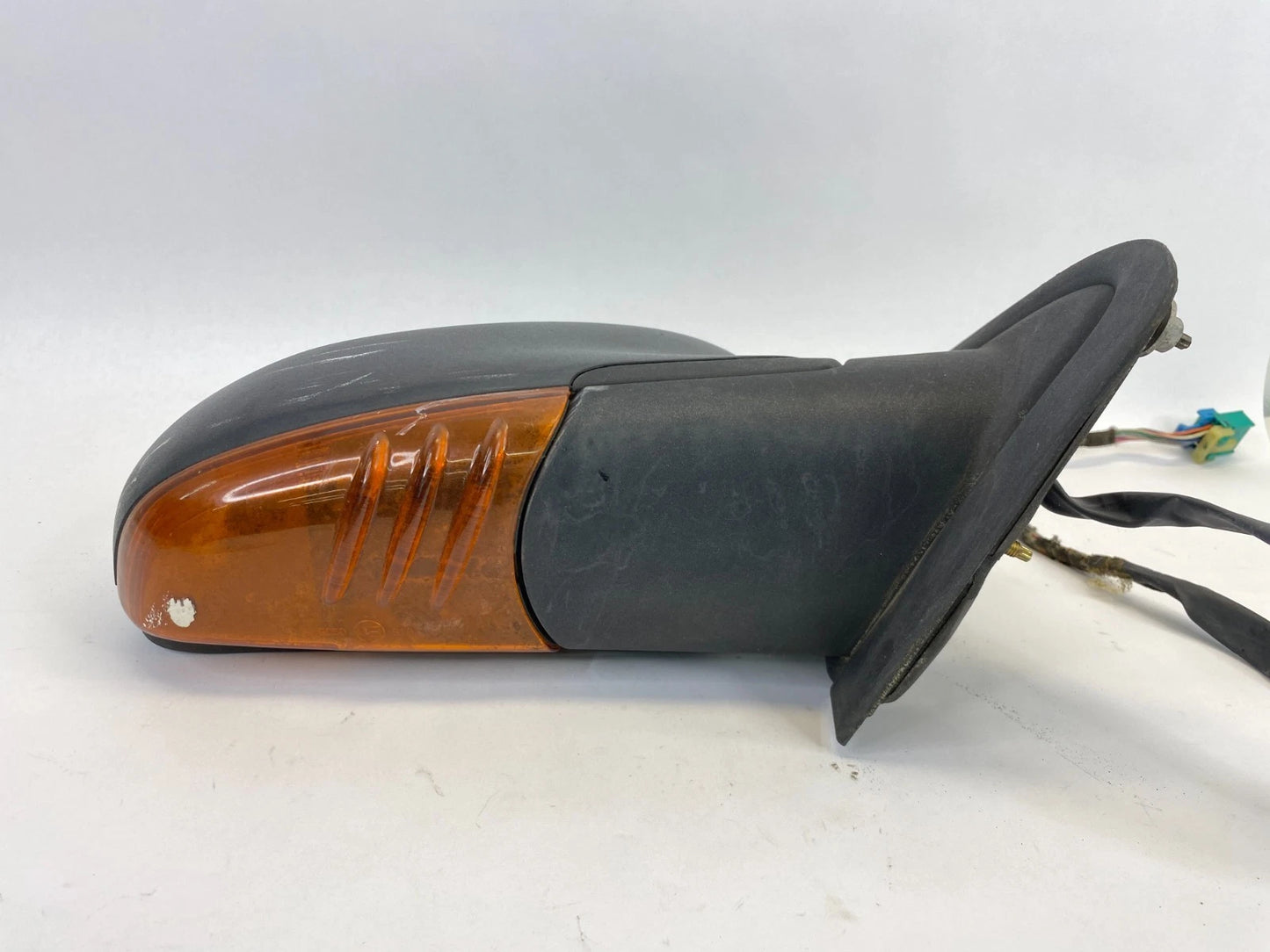 2002-2006 GMC ENVOY FRONT RIGHT SIDE VIEW POWER DOOR MIRROR W SIGNAL 15206179