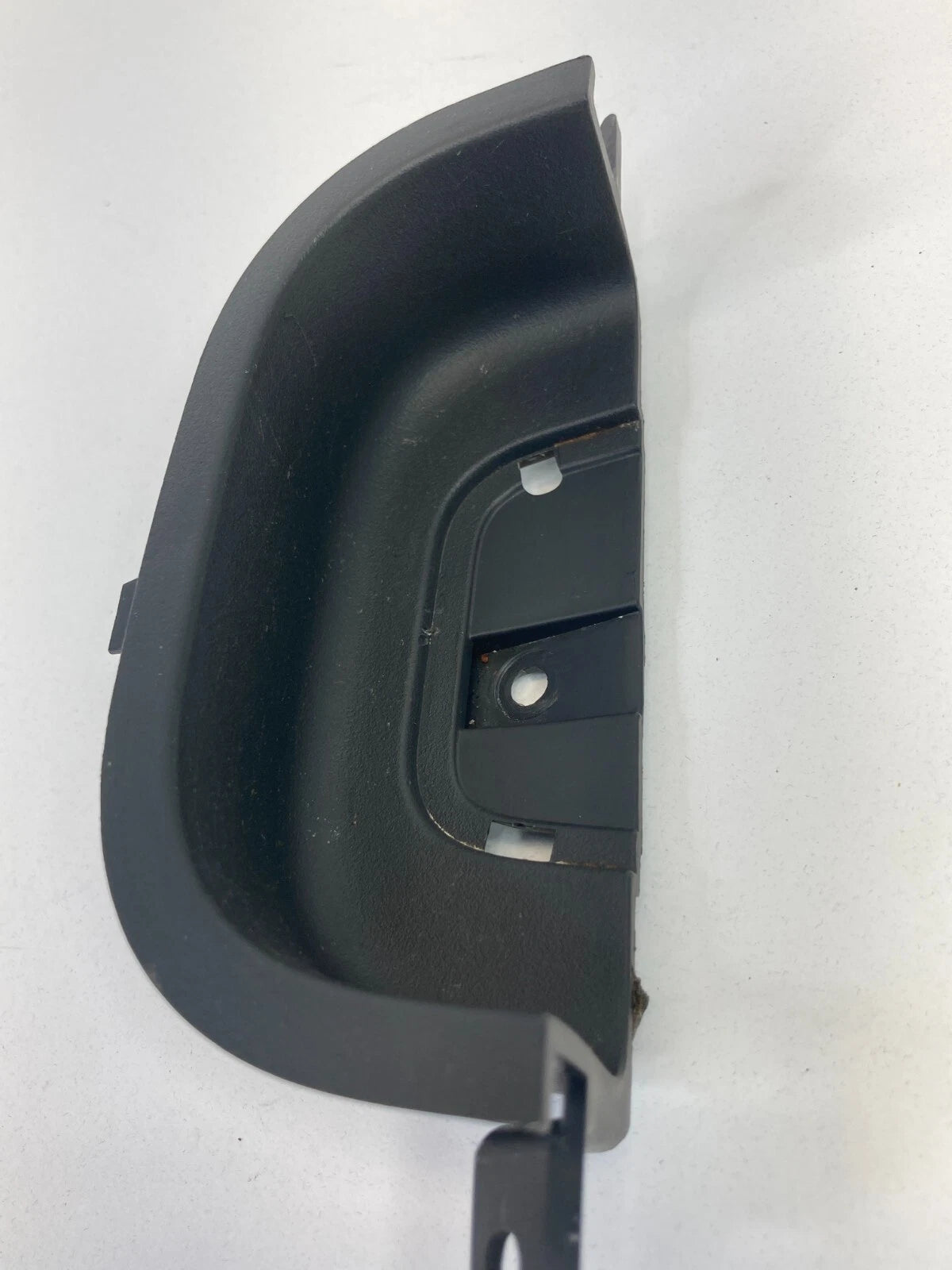 2010-2012 DODGE CALIBER MAINSTREET REAR RIGHT DOOR TRIM PANEL PLUG L0193678AA
