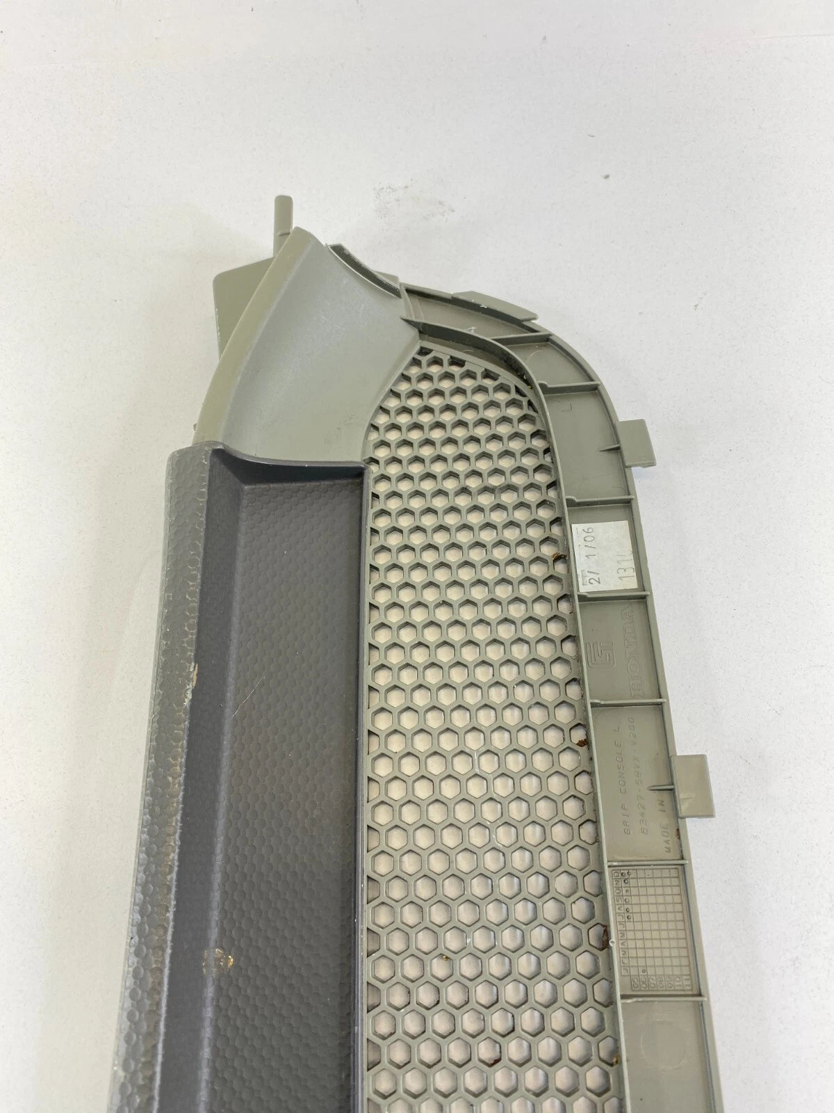 2006-2008 HONDA PILOT FRONT LEFT DRIVER SIDE CENTER CONSOLE GRIP 83427-S9V OEM