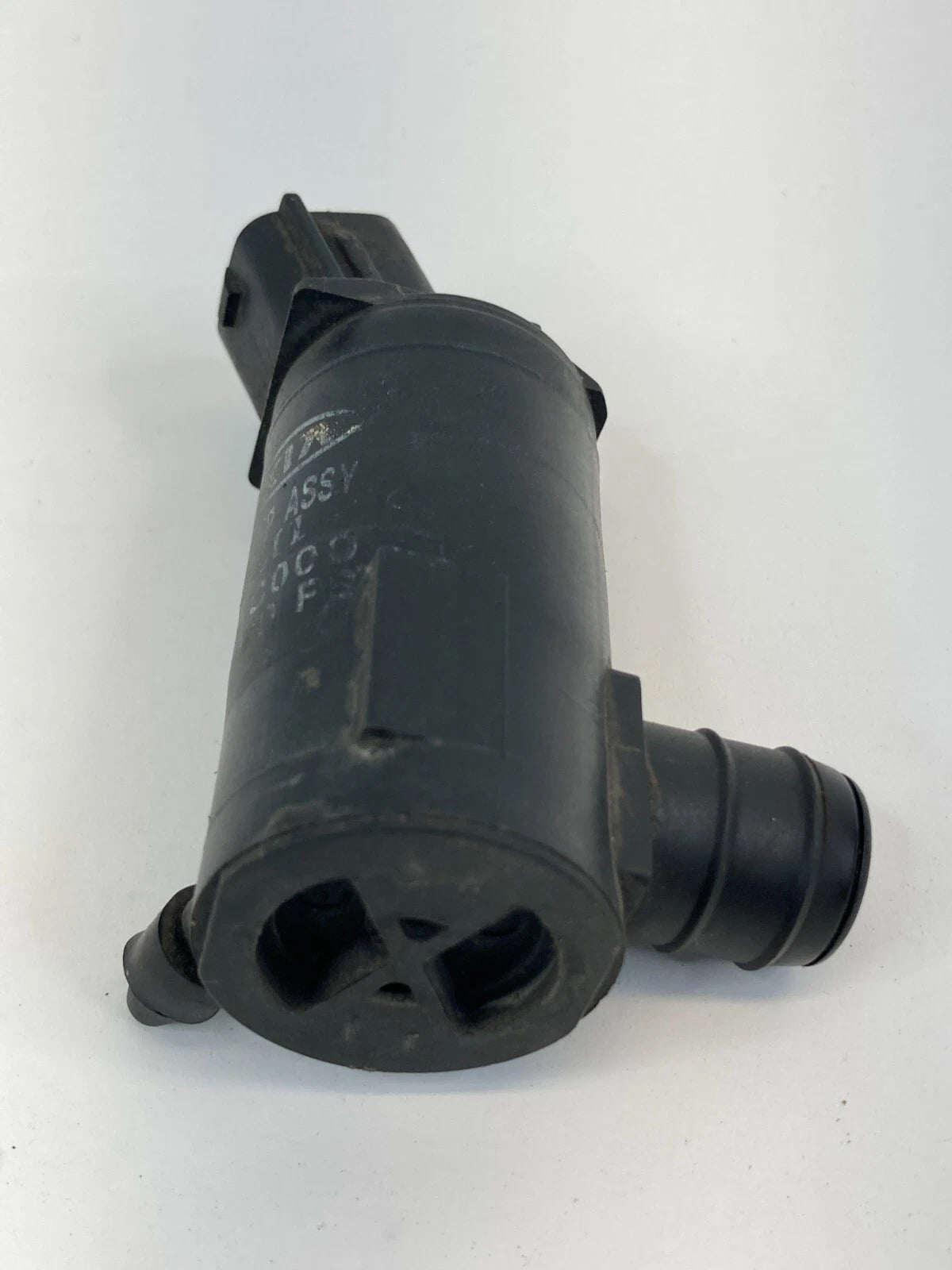 2006-2011 HYUNDAI ACCENT SEDAN FRONT WINDSHIELD WASHER FLUID PUMP ASSEMBLY OEM