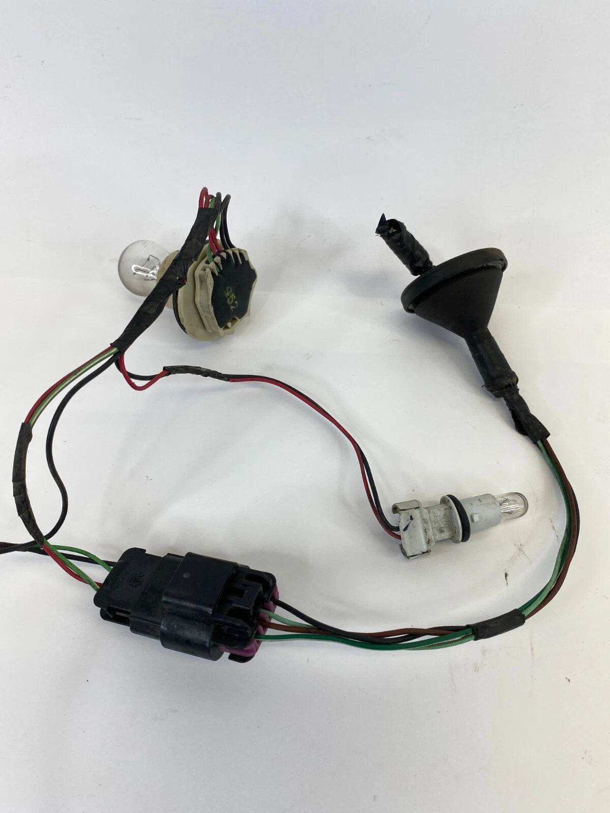 2010-2015 CHEVROLET EQUINOX REAR RIGHT TRUNK TAIL LIGHT WIRING WIRE HARNESS OEM