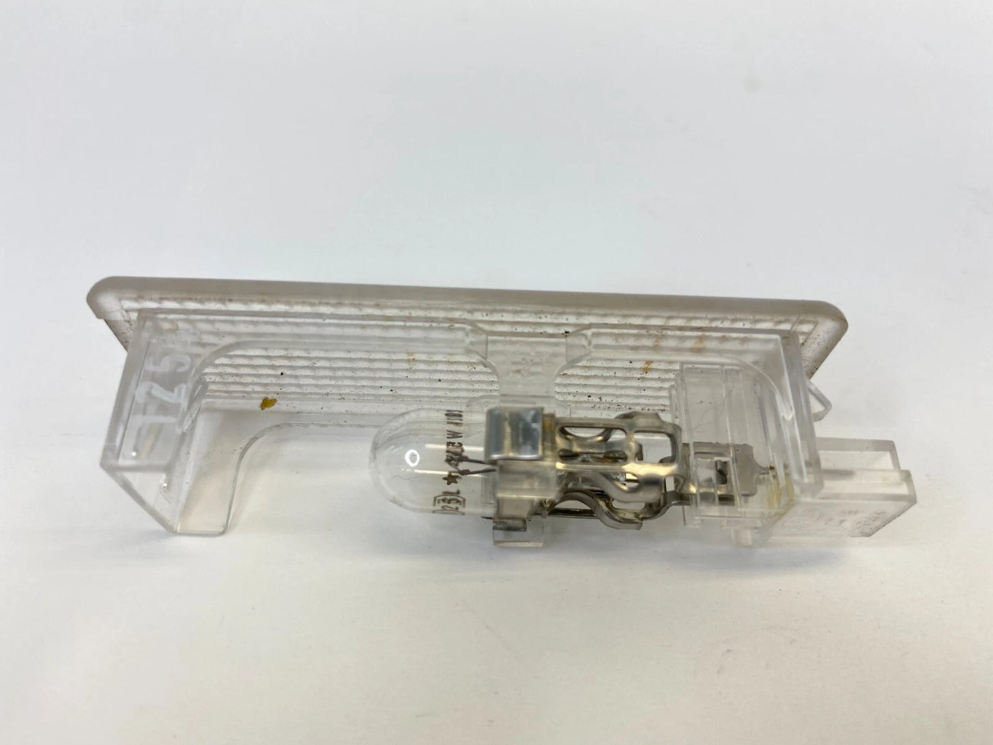 2004-2007 BMW 530I 525I FRONT RIGHT DOOR PANEL COURTESY LIGHT LAMP 6961999 OEM