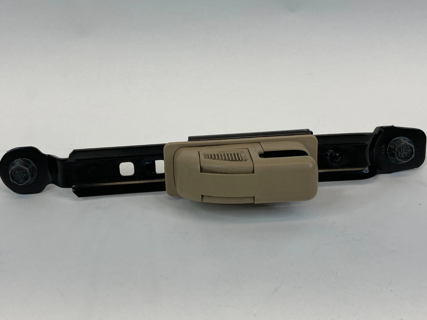 2008-2010 SATURN VUE SUV 4-DR FRONT LEFT DRIVER SEAT BELT HEIGHT ADJUSTER ASSY