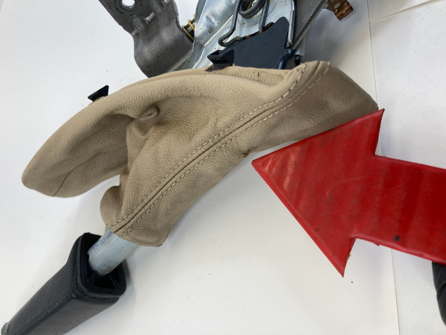 2007 2008 BMW 328xi Parking Brake Lever Handle W/ Boot 34-40-6-764924 OEM