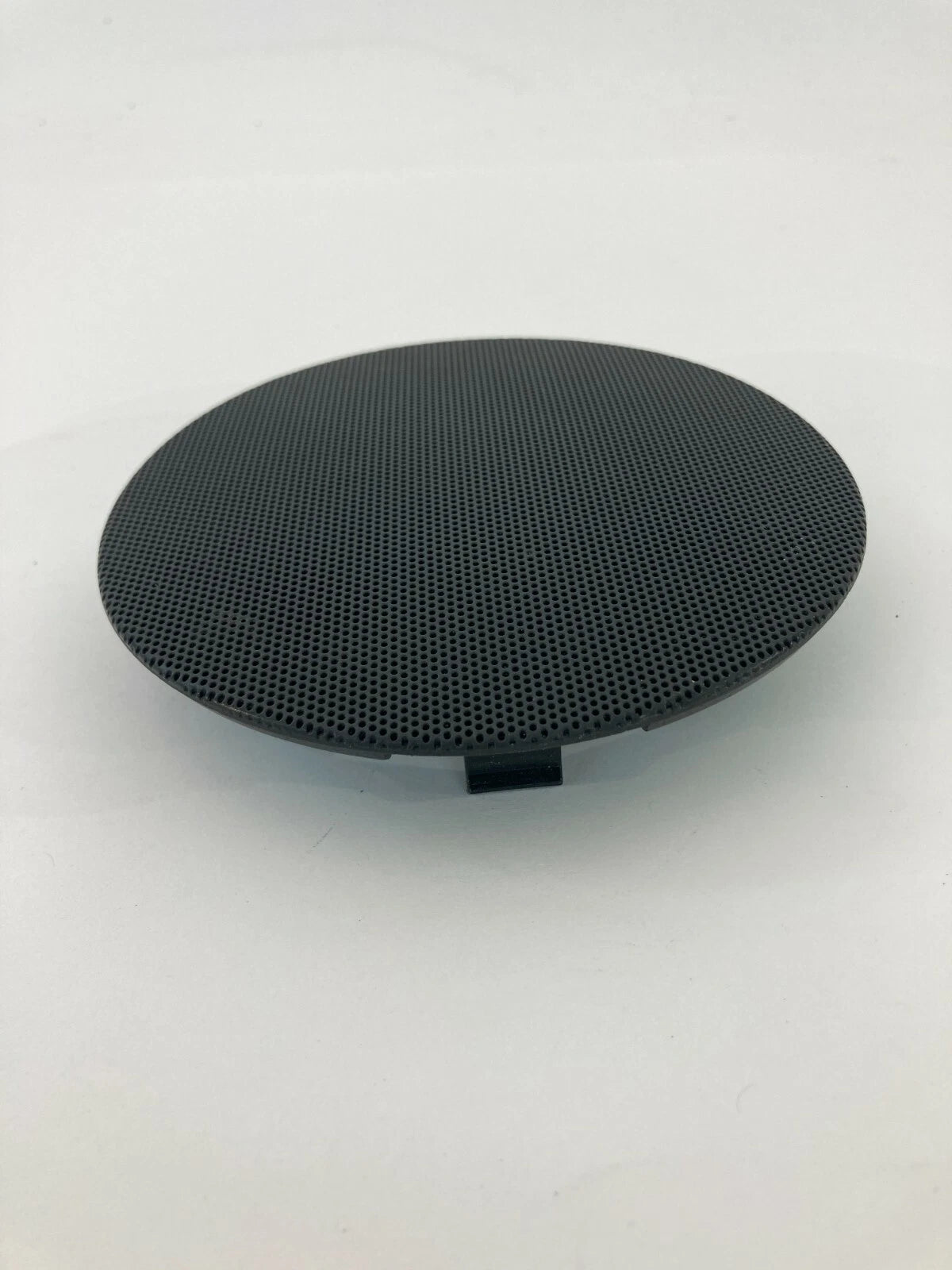 2005-2010 CHRYSLER 300 FRONT LEFT OR RIGHT DASHBOARD SPEAKER COVER GRILLE OEM