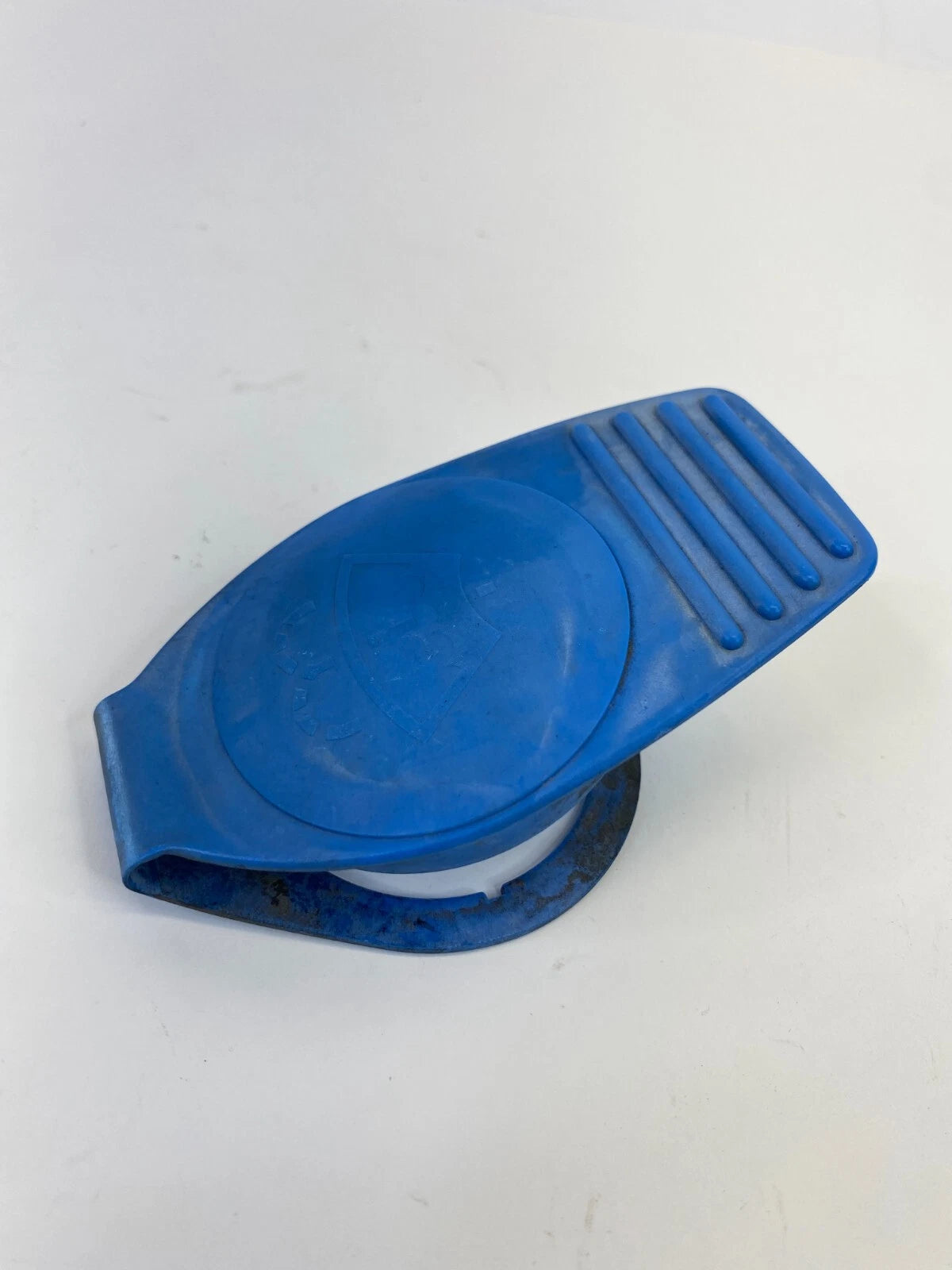 1993-2018 VOLKSWAGEN JETTA FRONT WINDSHIELD WASHER RESERVOIR CAP OEM 8D0-955-455