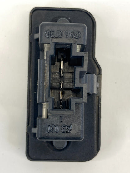 2006 Mercedes-Benz CLS500 Rear Trunk License Plate Light Lamp A203-820-02-56 OEM