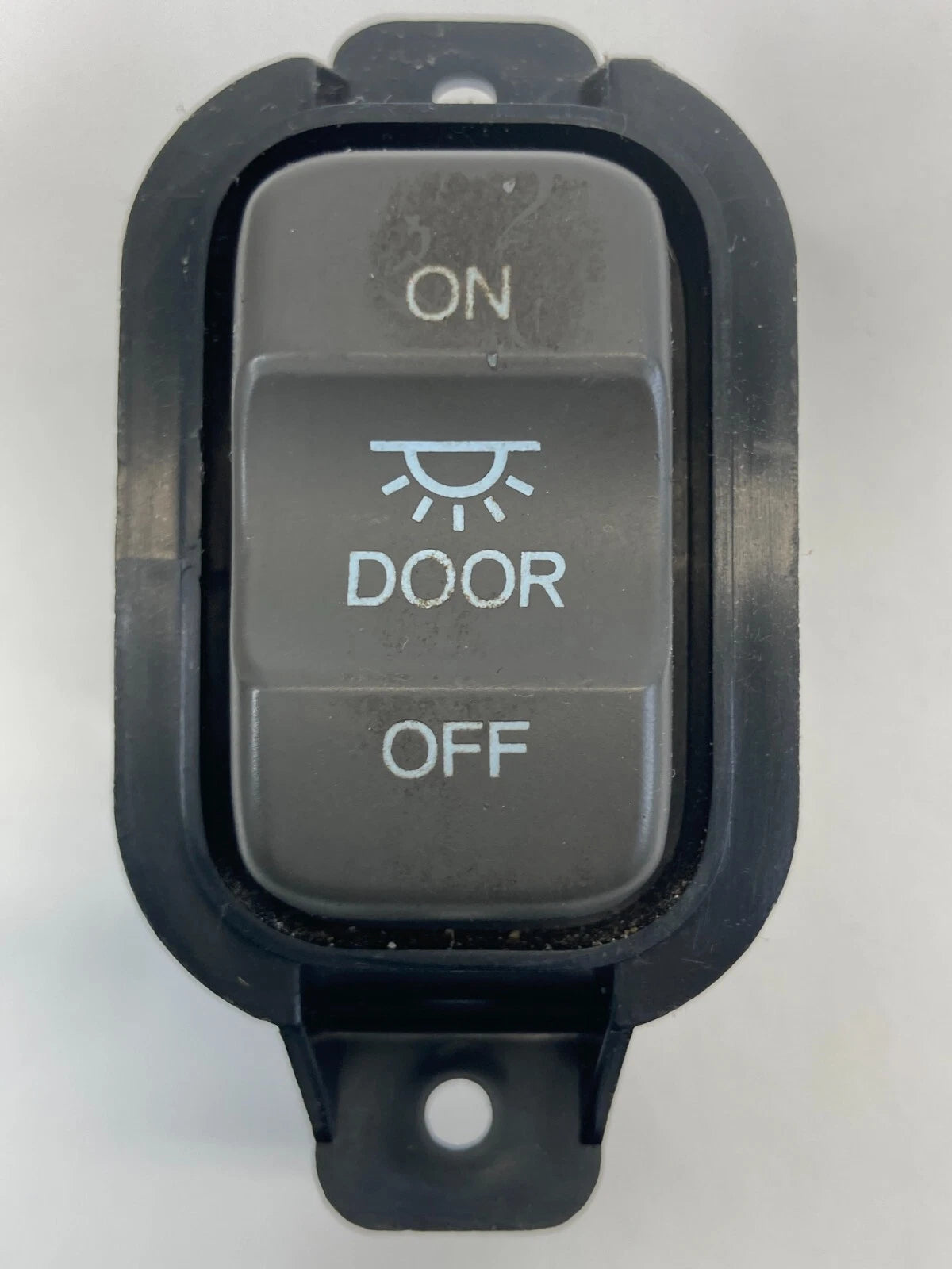 2006-2008 HONDA RIDGELINE INTERIOR DOME LIGHT LAMP CONTROL SWITCH 2M17774 OEM
