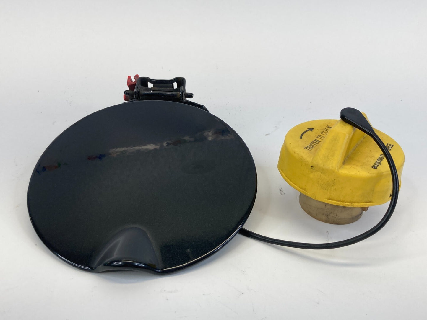 2008-2016 Chrysler Town & Country Fuel Filler Door Gas Cover Lid 05116393AA