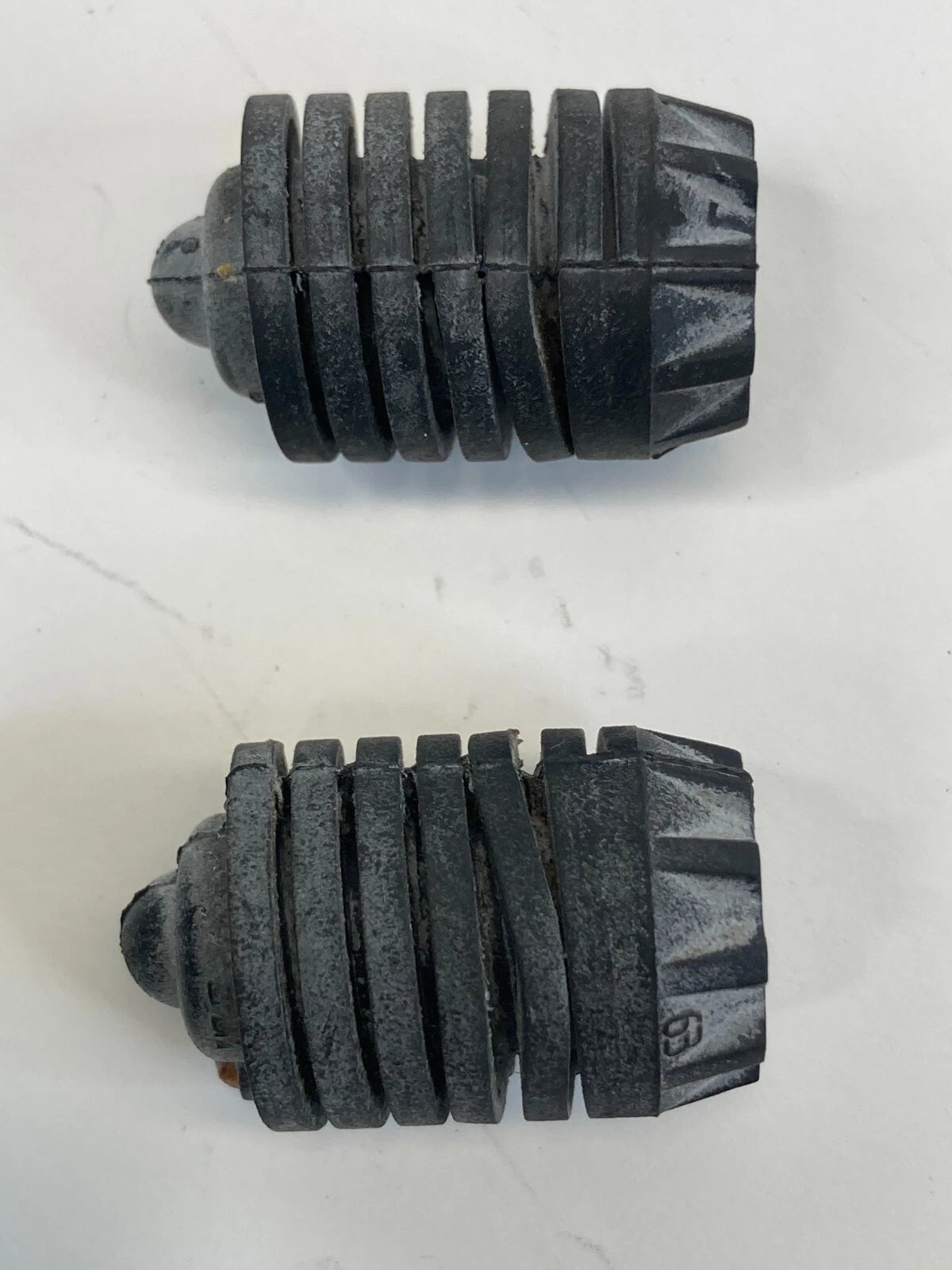 2004-2007 BMW 530I 525I FRONT HOOD STOPPER ADJUSTMENT RUBBER SET PAIR OEM
