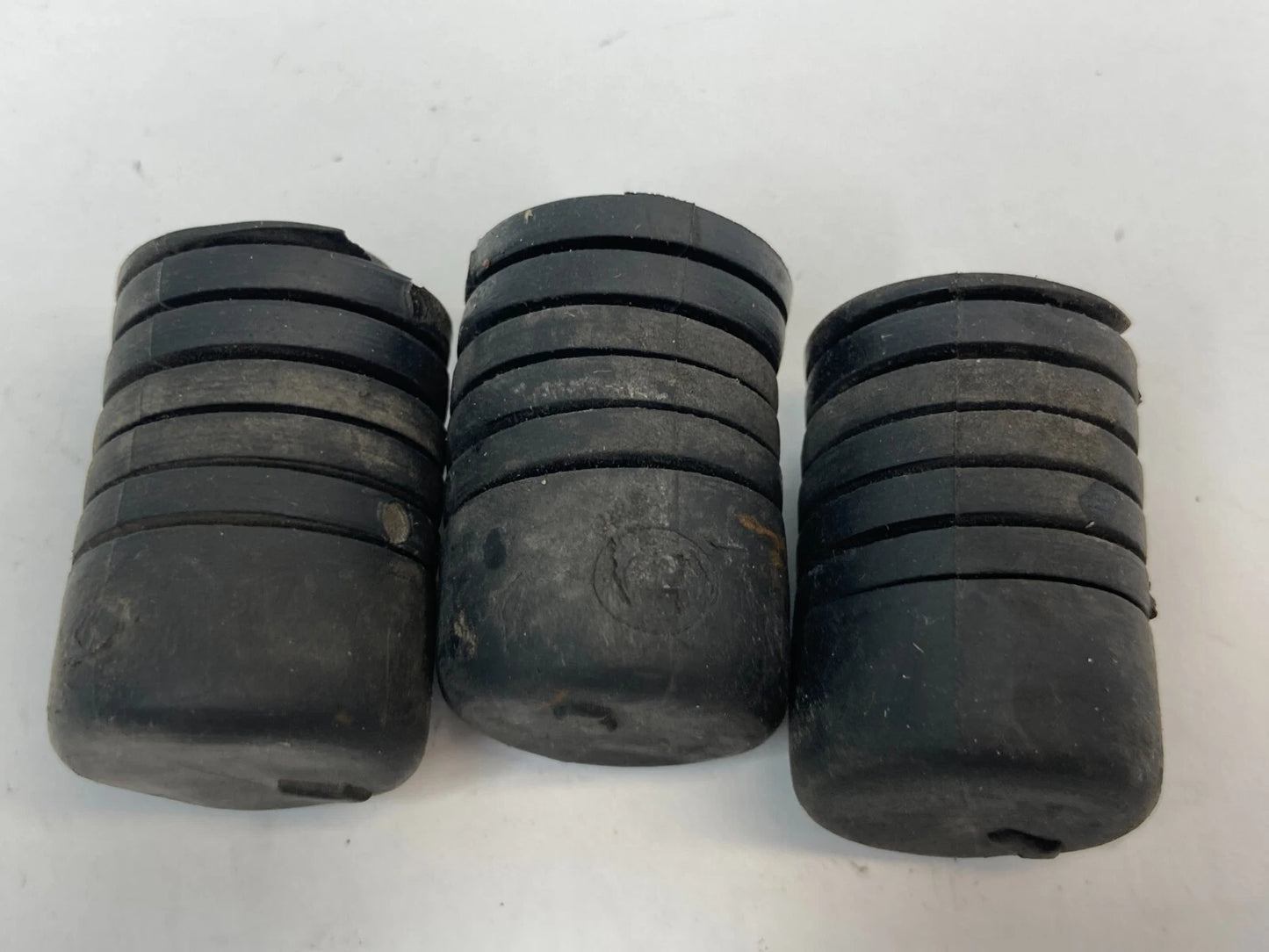 2001-2016 HYUNDAI ELANTRA FRONT HOOD RUBBER CUSHION BUFFER STOPPER BUMPER SET