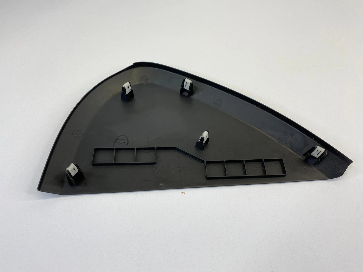13-16 FORD FUSION RH PASSENGER SIDE DASH END CAP COVER BEZEL TRIM DS73F04480A