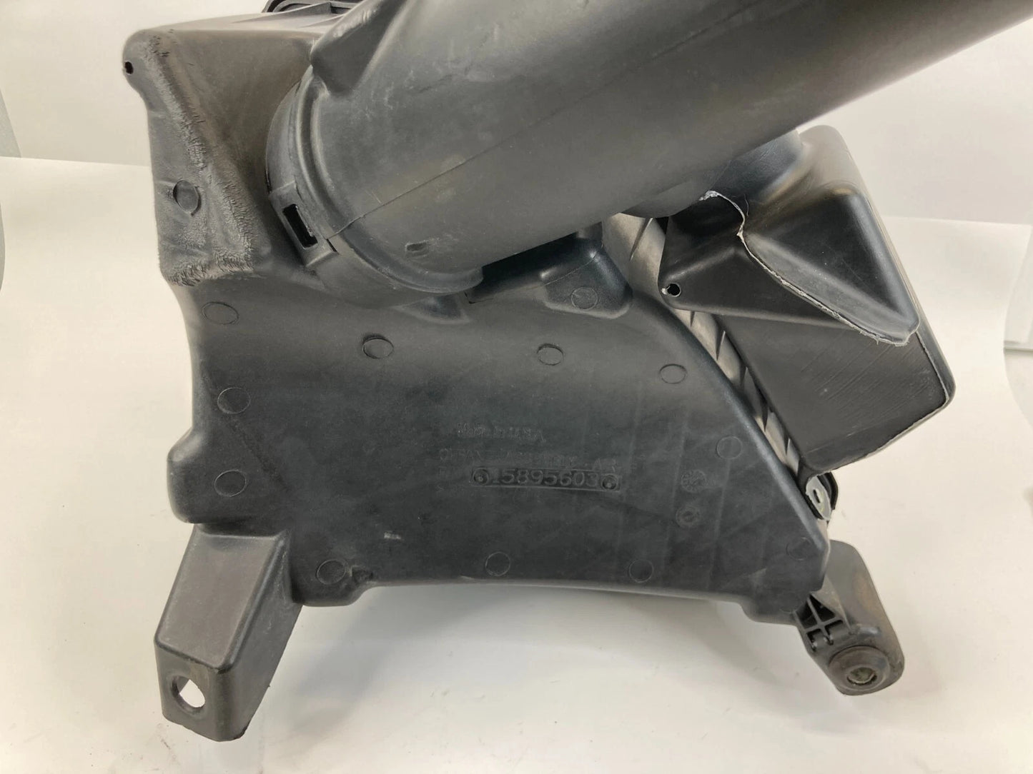 2009-2012 CHEVY TRAVERSE 3.6L AIR INTAKE CLEANER BOX FILTER BOX HOSE 15895603