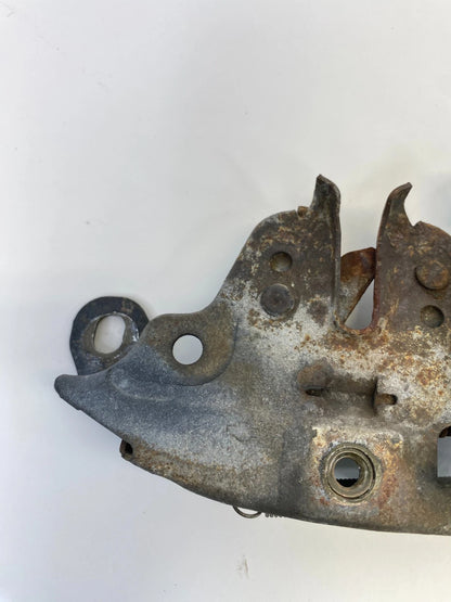 2000 2001 2002 2003 2004 NISSAN XTERRA HOOD LOCK LATCH RELEASE OEM