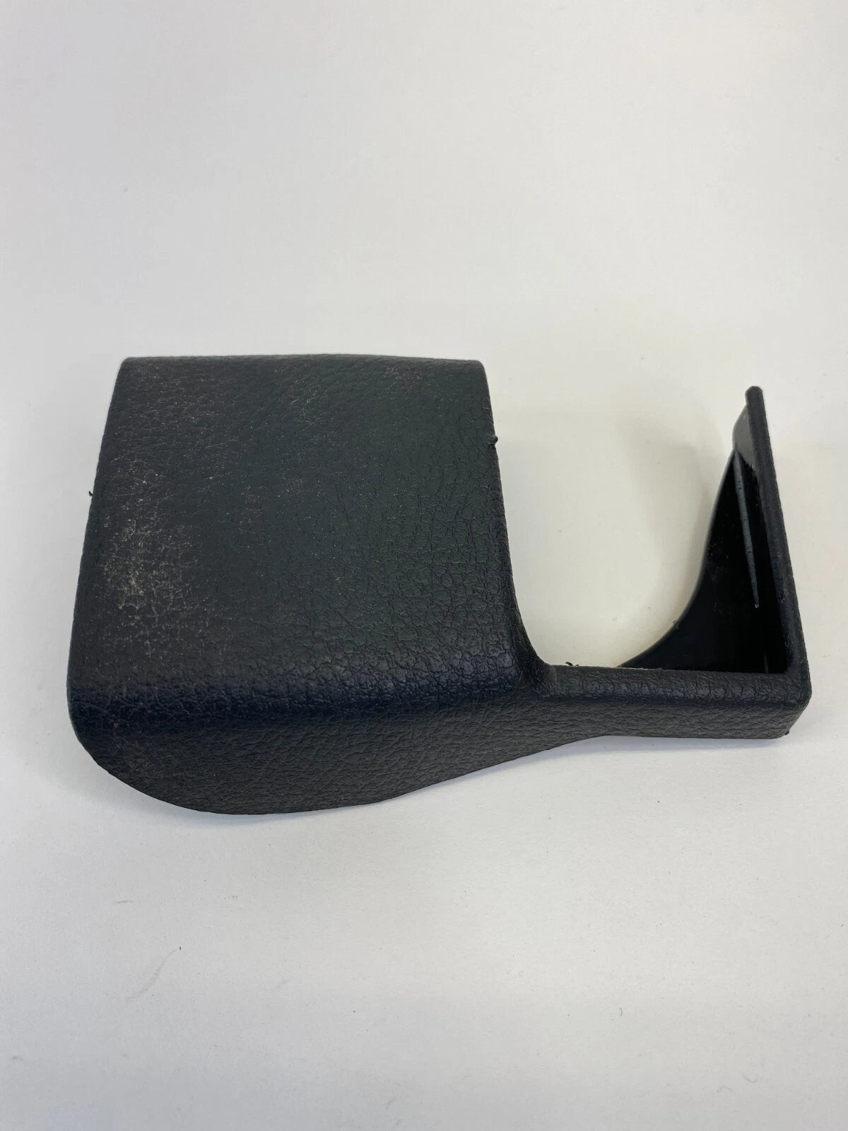 2003-2007 MAZDA 6 MAZDA6 DRIVER SEAT REAR SIDE RAIL COVER TRIM GK2H-57-054 OEM