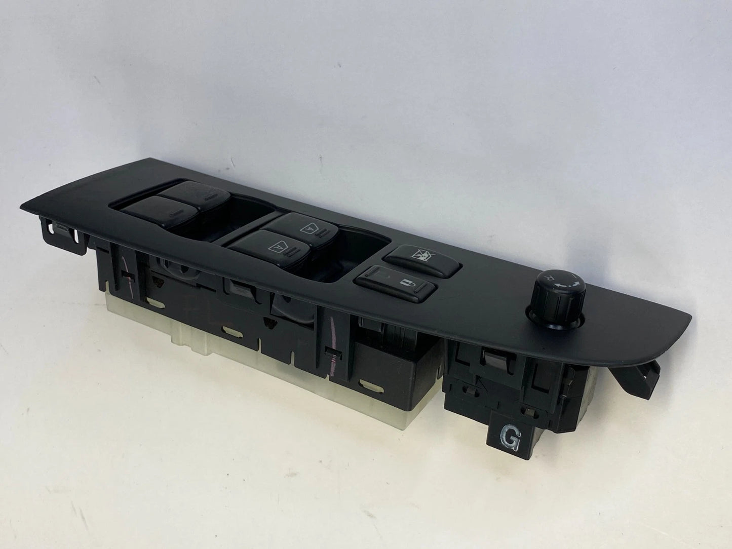 2007-2012 NISSAN ALTIMA FRONT LEFT DRIVER MASTER POWER WINDOW SWITCH 25401-ZN50B