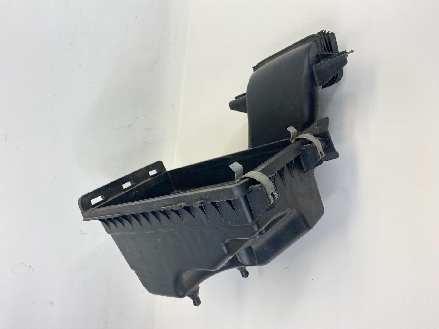 2009 Ford Flex 3.5L V6 24V Air Cleaner Lower Air Box Housing 8A83-9A612-AB