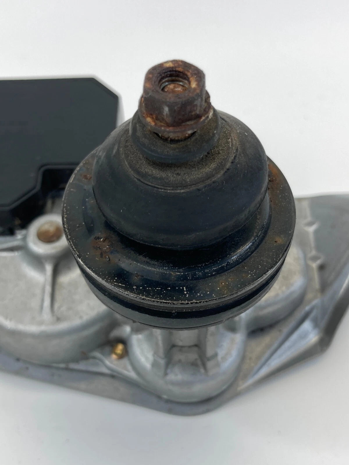 2004-2006 LEXUS RX330 REAR LIFGATE WINDSHIELD WIPER MOTOR ASSY 85130-0E010 OEM