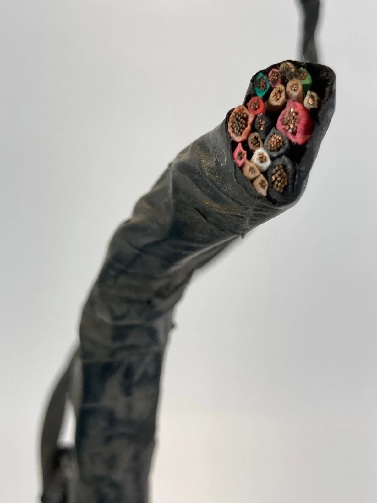 2004-2007 SATURN VUE ABS PUMP ANTI LOCK BRAKE CONNECTOR PLUG HARNESS 1928402824