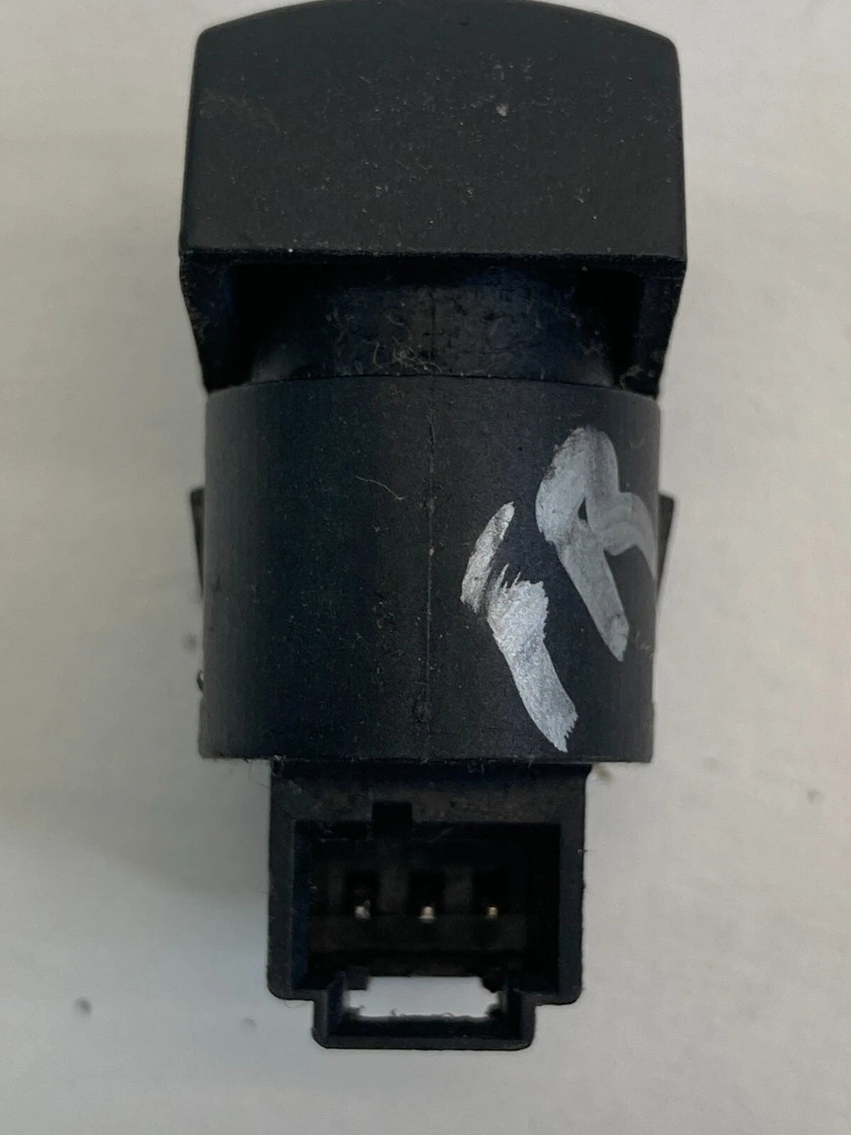 2005-2010 CHEVROLET COBALT FRONT RIGHT SIDE DOOR LOCK CONTROL SWITCH 15777129