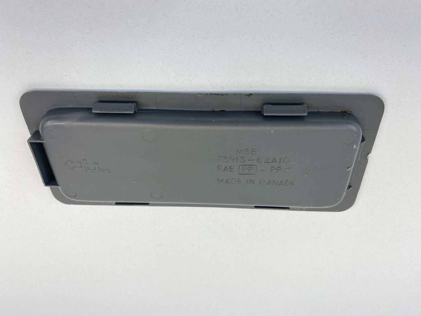 1999-2004 CHEVROLET TRACKER INTERIOR TRAY INSERT COIN COVER 73913-62A10 OEM