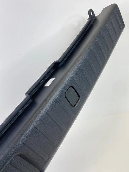 04-06 LEXUS RX330 REAR TRUNK SILL SCUFF TRIM INTERIOR FINISH PLATE 58387-0E010