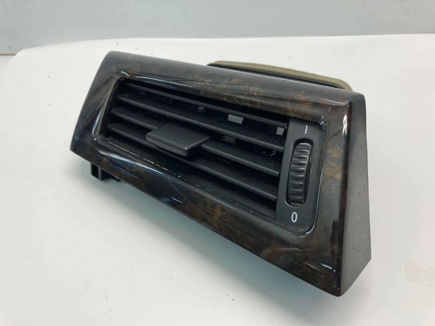 04-05 BMW 525I 530I 545I LEFT DRIVER SIDE DASH AIR VENT GRILLE DUCT 64226910731