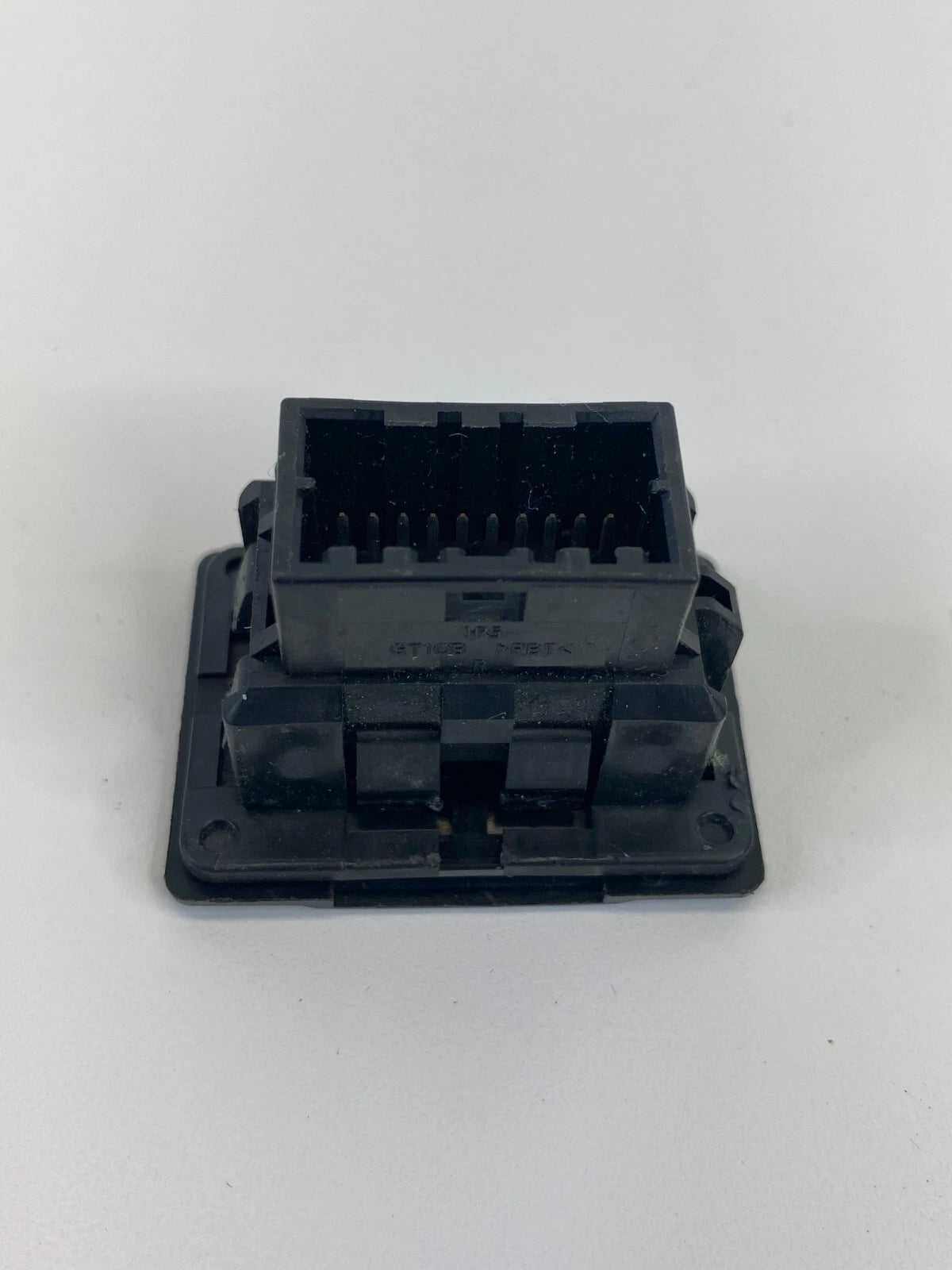 2007 2008 INFINITI G35 USB AUX PORT SOCKET ADAPTER SWITCH GT10B-ADAPTER OEM