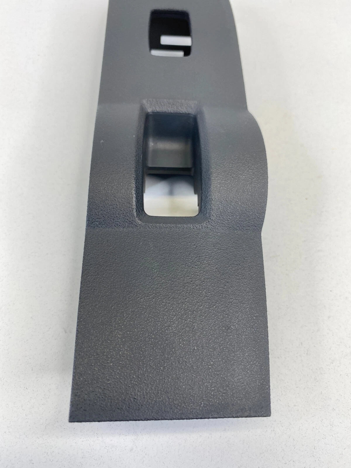 2005 2006 SCION TC FRONT RIGHT WINDOW SWITCH BEZEL TRIM PANEL 74231-21080 OEM