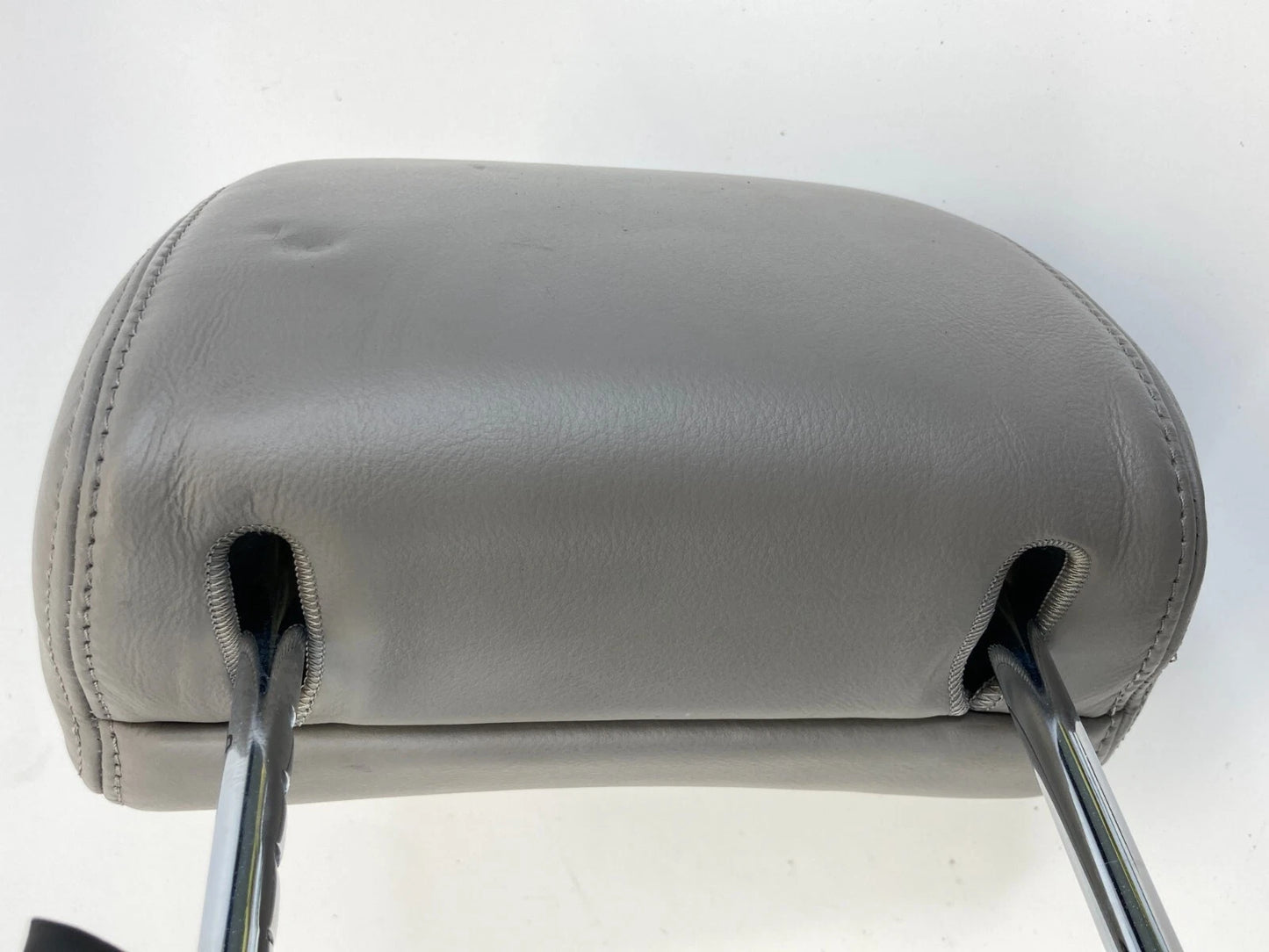 2002 2003 LEXUS ES300 FRONT RIGHT PASSENGER SIDE SEAT HEADREST HEAD REST OEM
