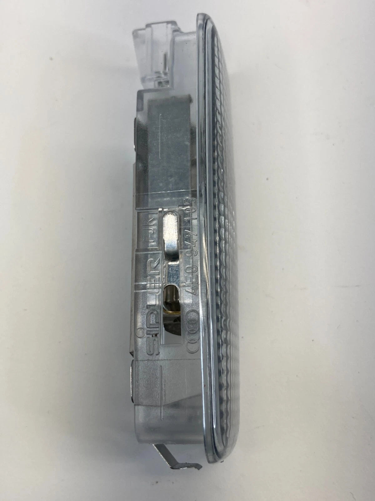 2005-2016 AUDI A4 FRONT RIGHT SIDE ROOF VISOR DOME MAP VANITY LIGHT LAMP
