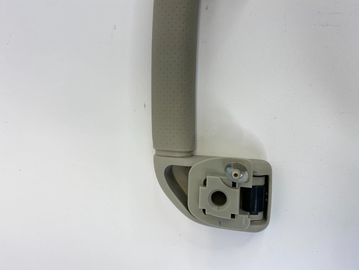 2006-2010 INFINITI M35 INTERIOR ROOF REAR RIGHT SIDE GRAB GRIP ASSIST HANDLE OEM
