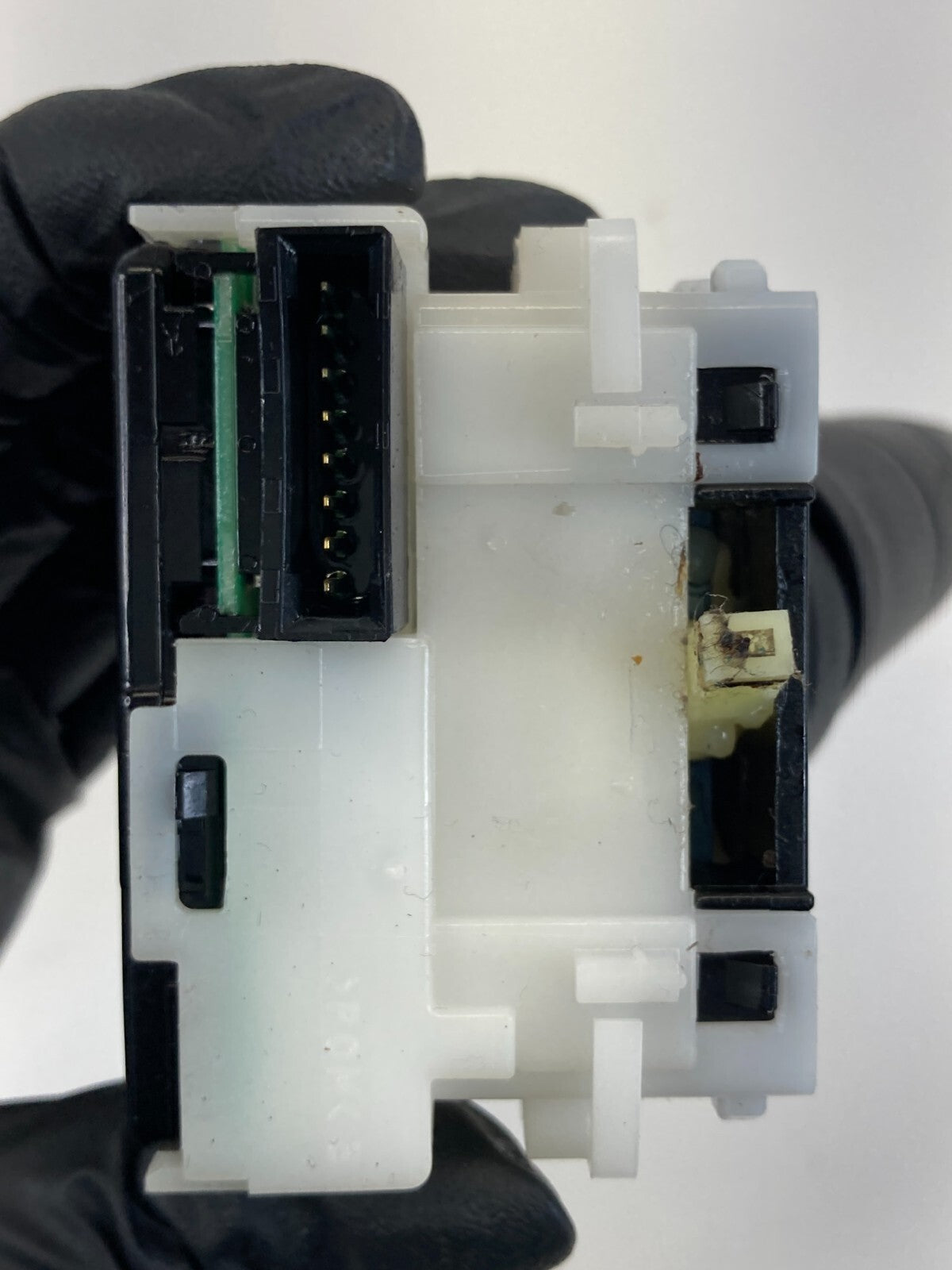 2008 2009 2010 Infiniti QX56 Turn Signal Headlight Control Column Switch OEM