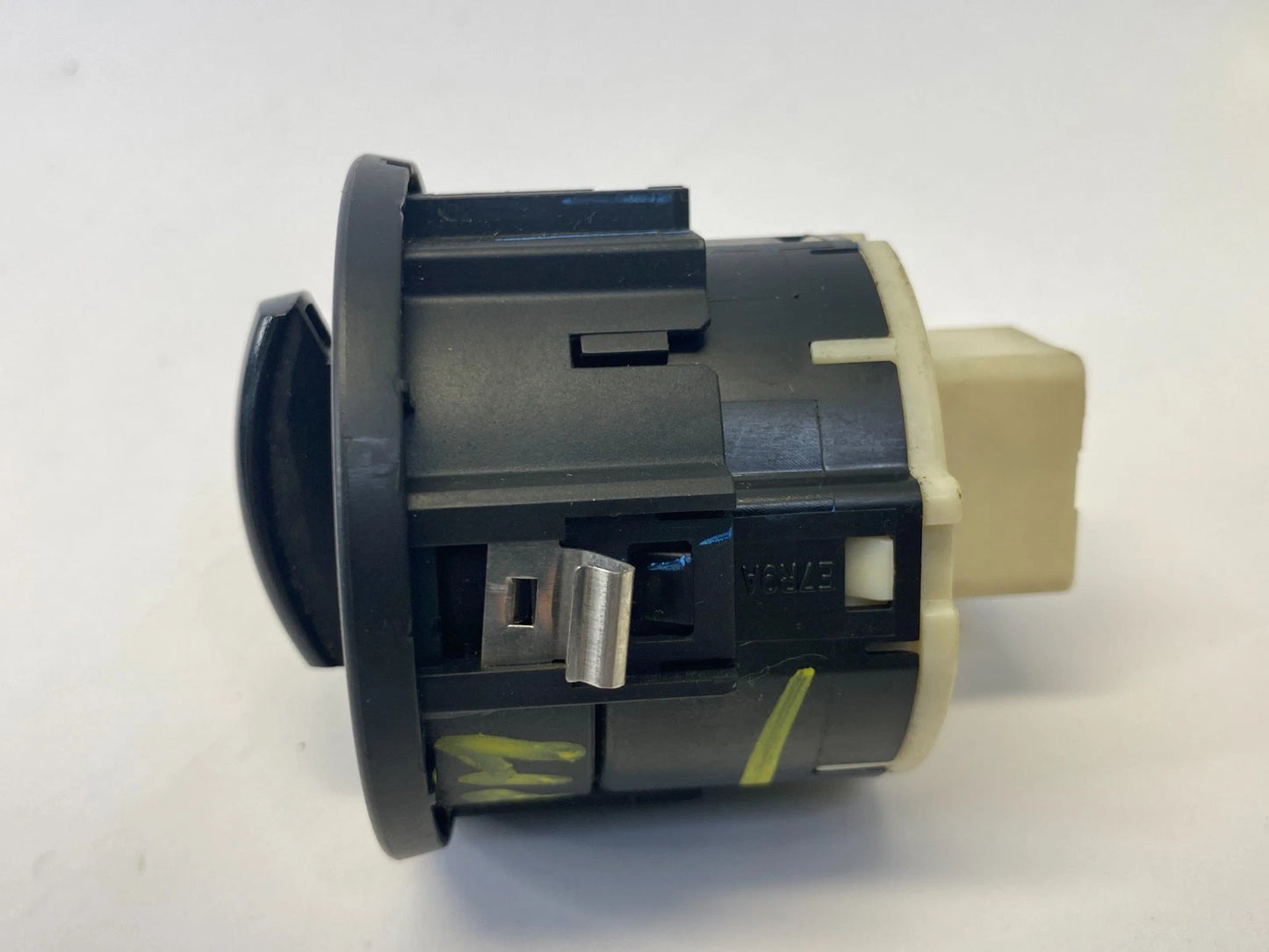 2008-2012 FORD ESCAPE INSTRUMENT PANEL HEADLIGHT SWITCH WITHOUT FOG LIGHTS OEM