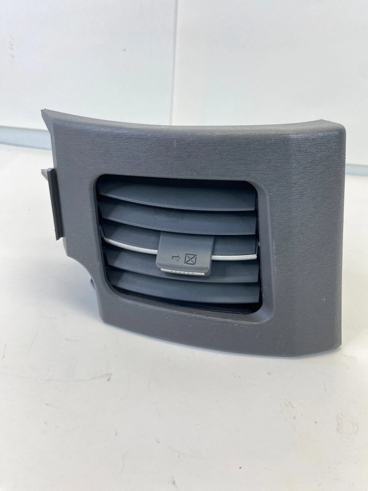 2010-2015 TOYOTA PRIUS AC VENT PASSENGER RIGHT SIDE RH OEM FACTORY 55662-47030