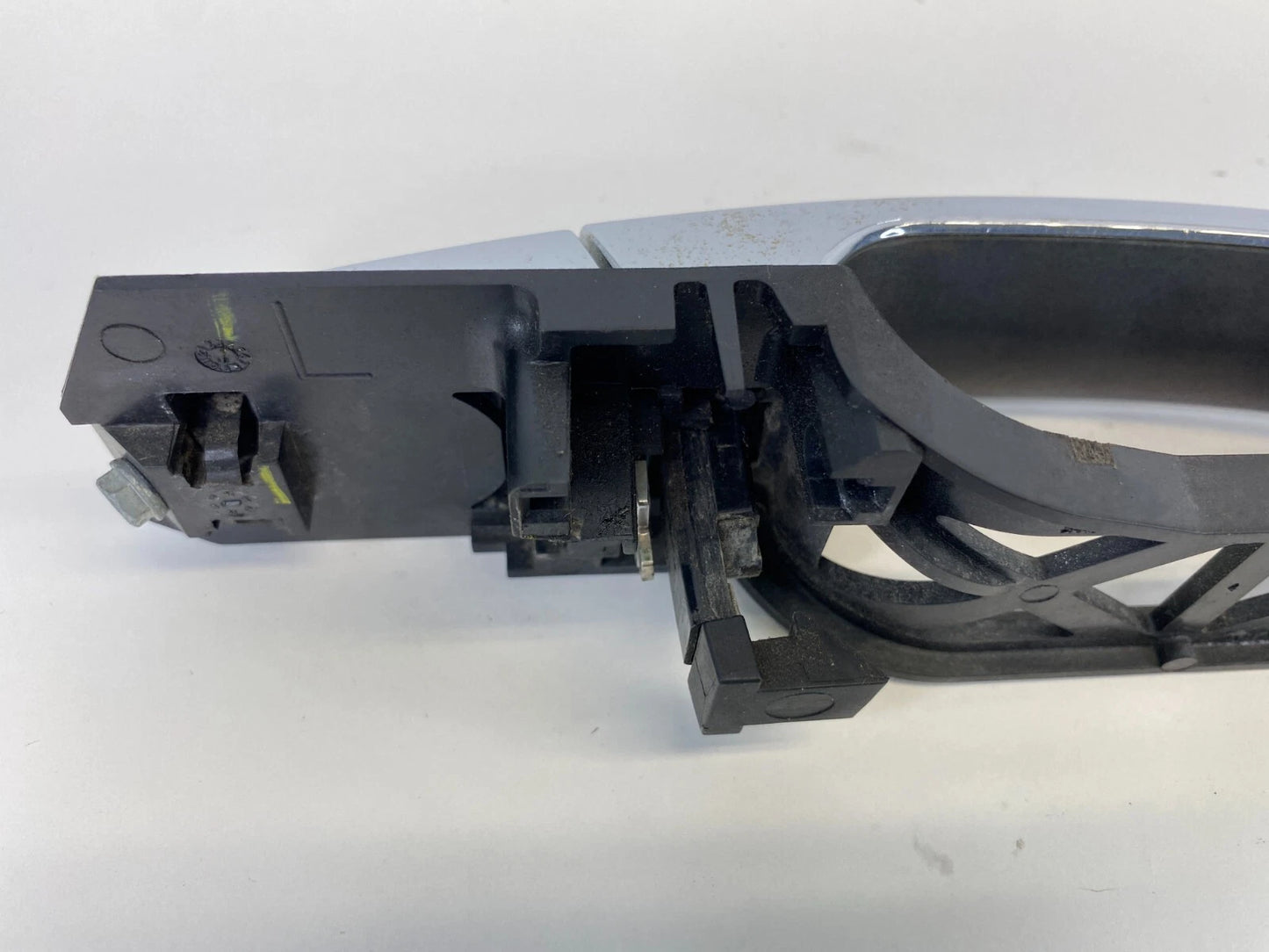 2008-2017 BUICK ENCLAVE REAR LEFT SIDE EXTERIOR DOOR HANDLE CHROME 15786207 OEM