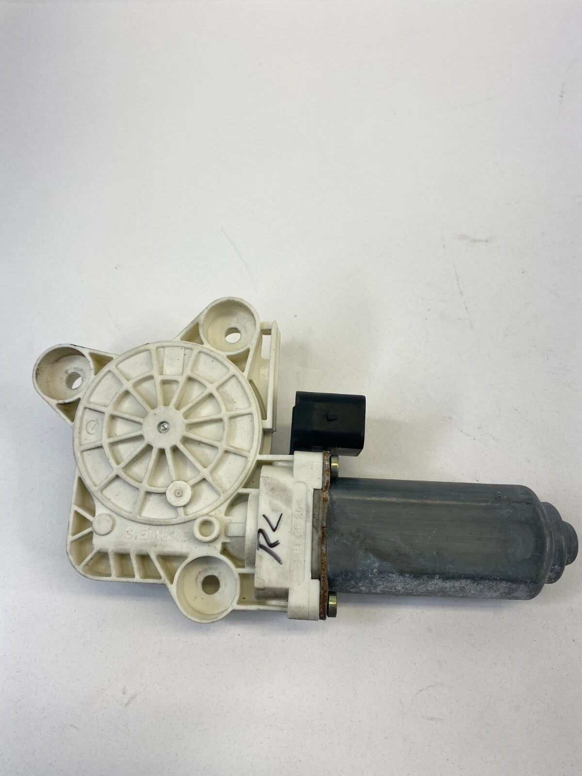 2003-2009 MERCEDES-BENZ E320 REAR LEFT BACK DOOR WINDOW MOTOR 2118202342 OEM