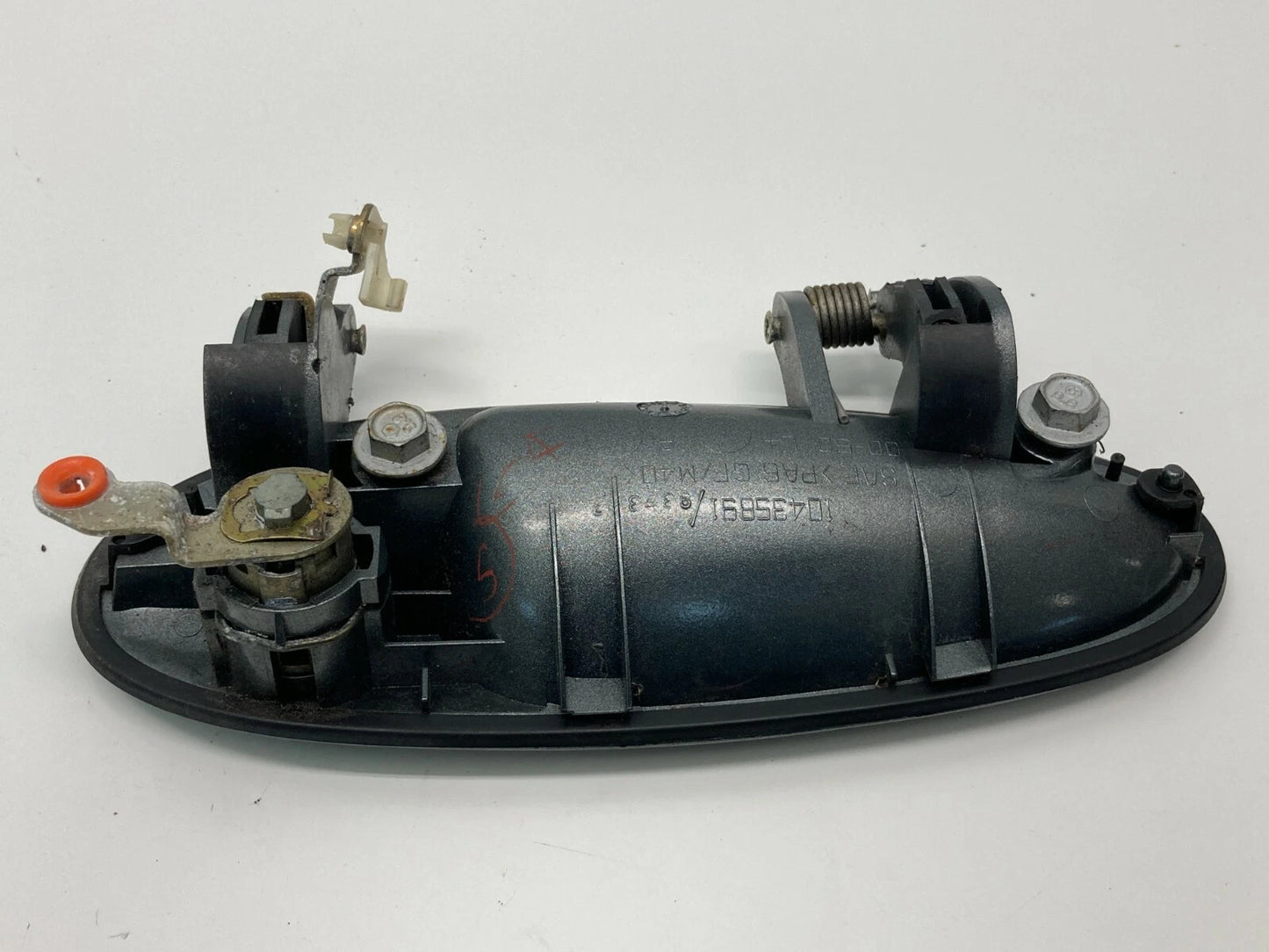 2000-2005 CHEVROLET IMPALA FRONT LEFT DRIVER SIDE EXTERIOR DOOR HANDLE 10435891