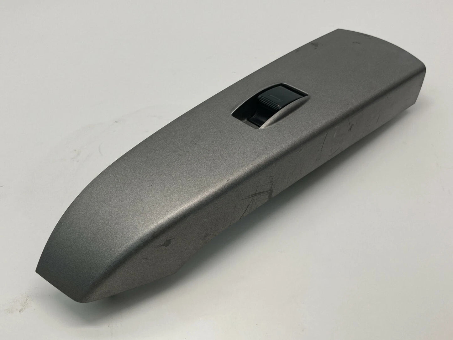 2004-2009 TOYOTA PRIUS REAR RIGHT DOOR POWER WINDOW SWITCH W/ BEZEL 74271-47050