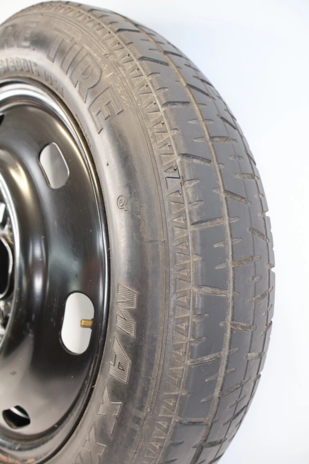 2003-2011 LINCOLN TOWN CAR EMERGENCY SPARE TIRE WHEEL COMPACT T145/80D16 105M