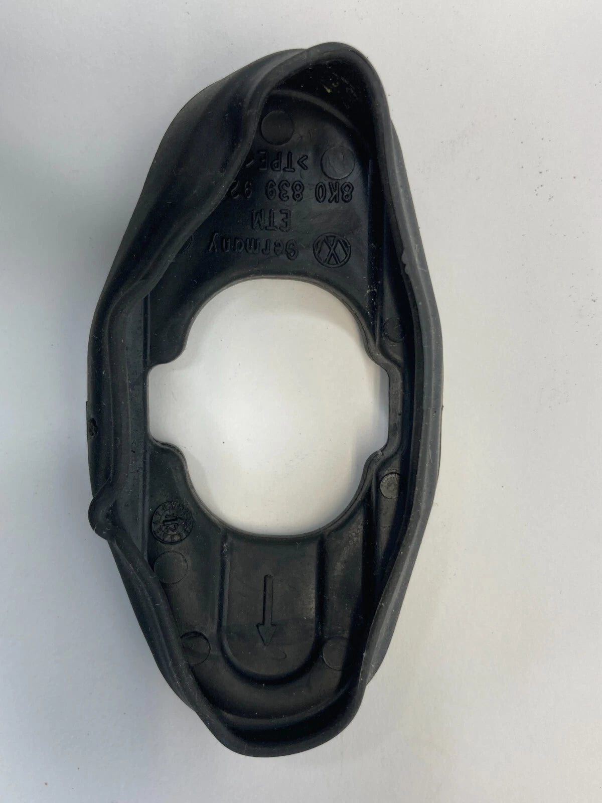 2009-2016 AUDI A4 QUATTRO REAR LEFT SIDE DOOR CHECK STOP STOPPER SEAL 8K0839923B