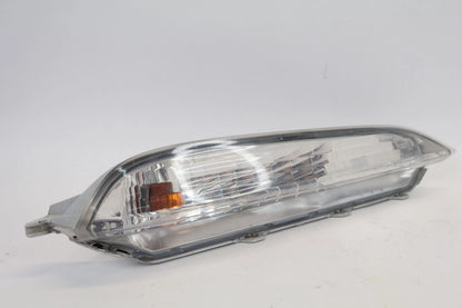 2016-2018 HONDA PILOT PASSENGER RIGHT BUMPER TURN SIGNAL PARKING LIGHT OEM